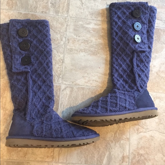 UGG Shoes - UGG lattice boots sz 6 excellent condition